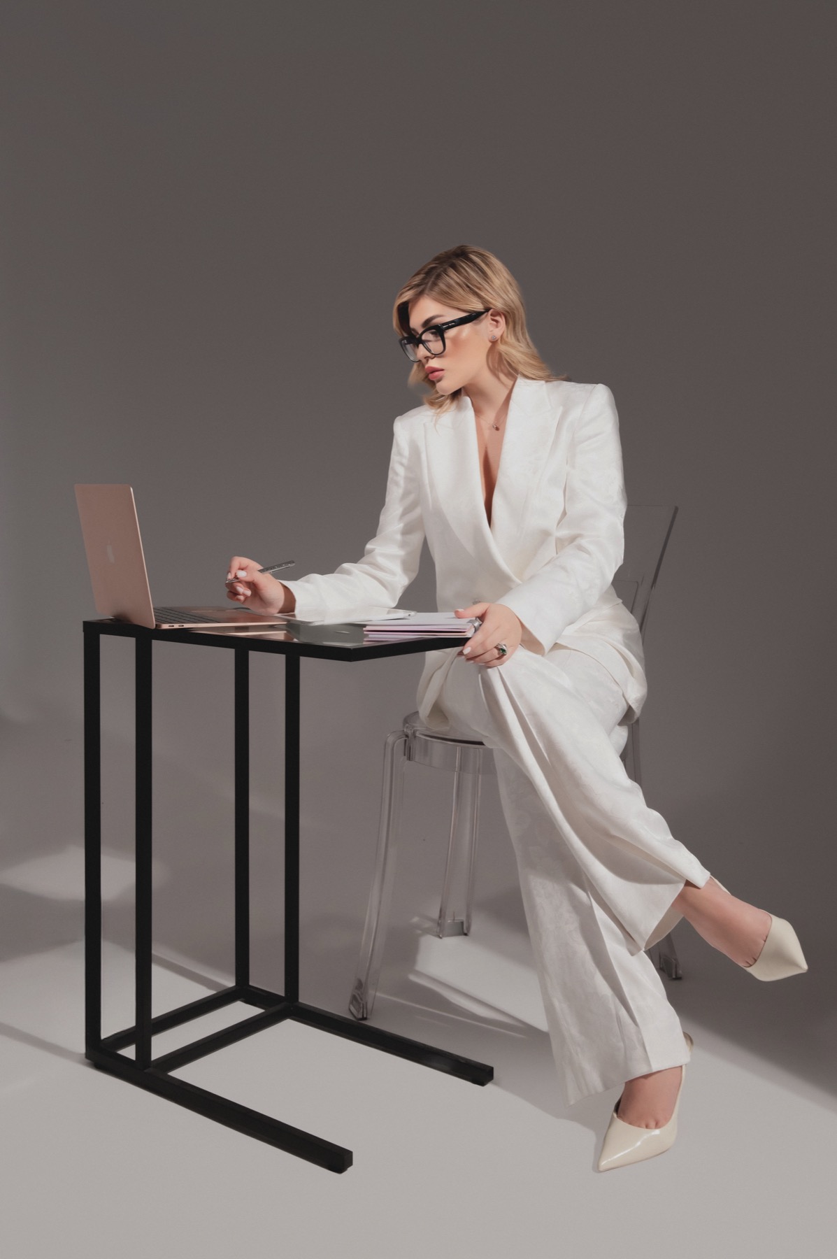 Nelly Stoycheva en una sesión de trabajo profesional